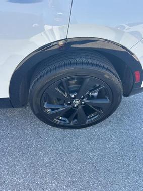 2023 Buick Envision Essence FWD