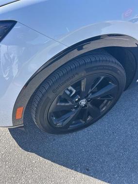 2023 Buick Envision Essence FWD