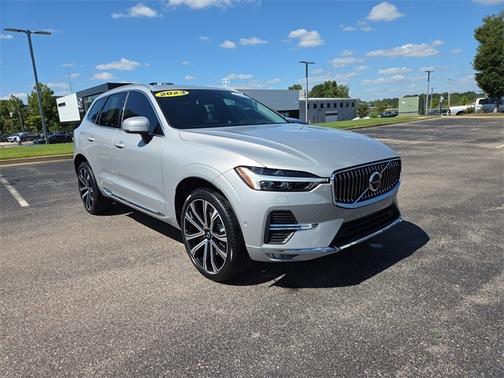2023 Volvo XC60 B5 AWD Ultimate Bright
