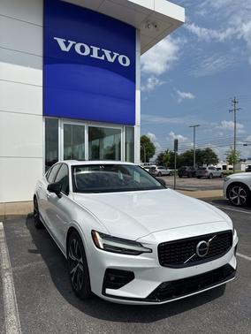 2024 Volvo S60 B5 Core Dark