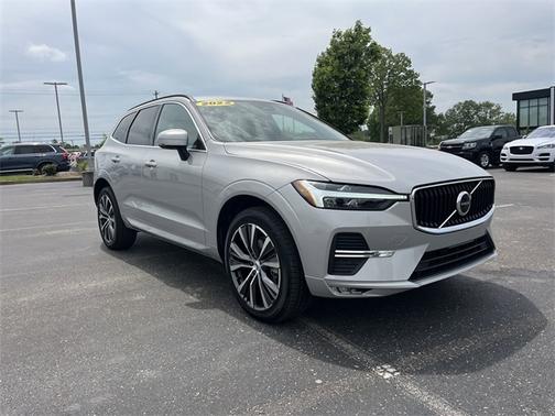 2022 Volvo XC60 B5 FWD Momentum