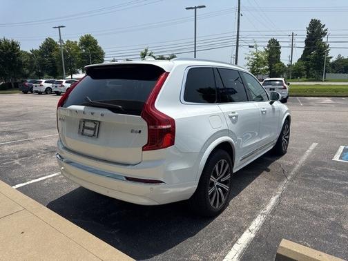 2024 Volvo XC90 B6 Core Bright