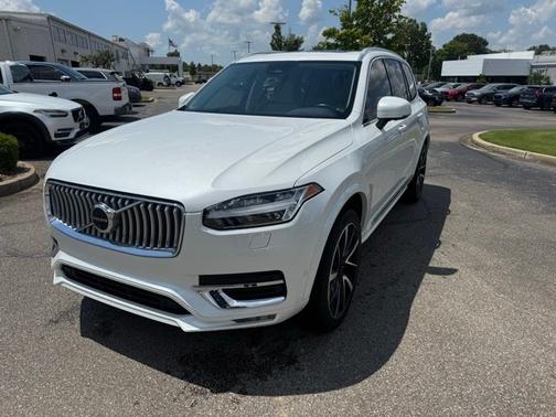 2024 Volvo XC90 B5 Plus Bright