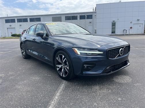2024 Volvo S60 B5 Core Dark
