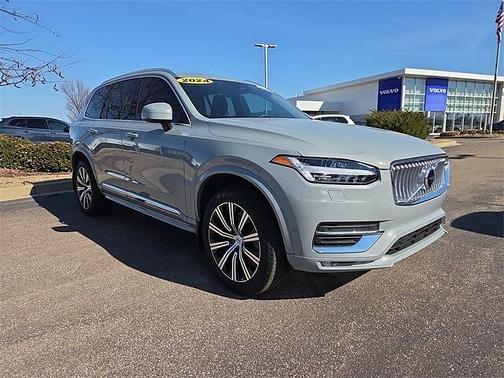 2024 Volvo XC90 Plus