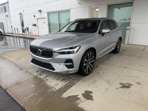 2023 Volvo XC60 B5 AWD Ultimate Bright