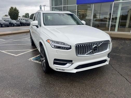 2024 Volvo XC90 B5 Plus Bright