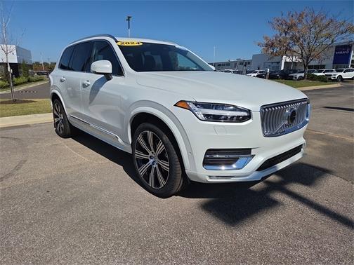 2024 Volvo XC90 B5 Plus Bright