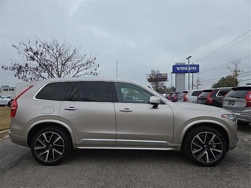 2024 Volvo XC90 Plus