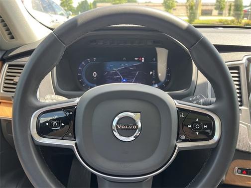 2023 Volvo XC90 B6 AWD Core