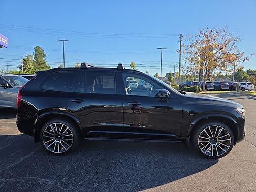 Onyx Black 2026 Volvo XC90 Ultra