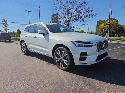 2023 Volvo XC60 B5 FWD Plus Bright