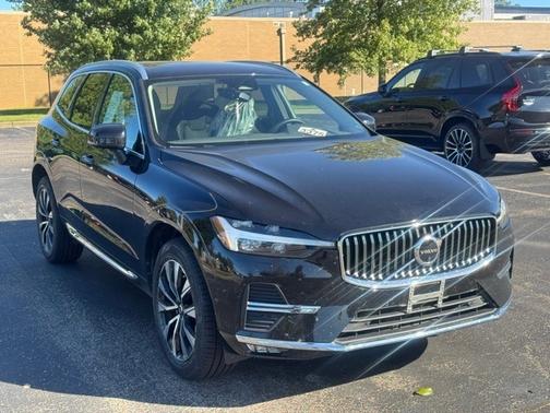 2023 Volvo XC60 B5 AWD Plus Bright