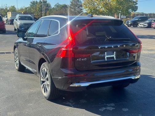 2023 Volvo XC60 B5 AWD Plus Bright