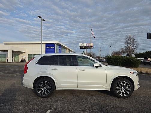 2023 Volvo XC90 Core