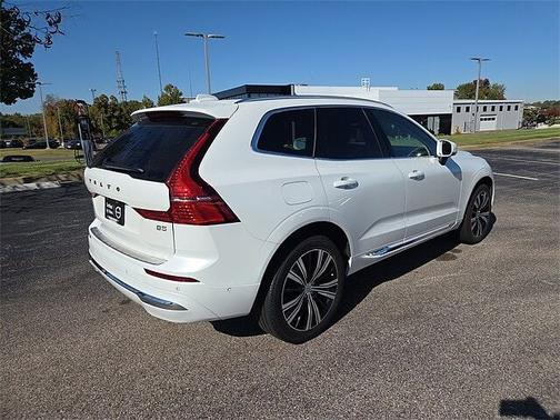 2023 Volvo XC60 Plus
