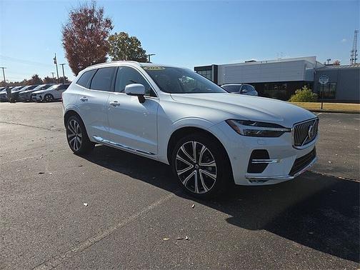 2023 Volvo XC60 B5 AWD Ultimate Bright