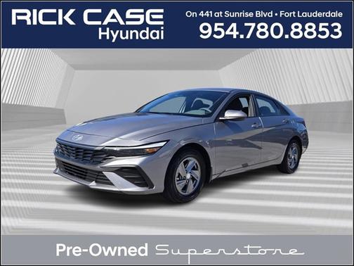 2025 Hyundai ELANTRA SE