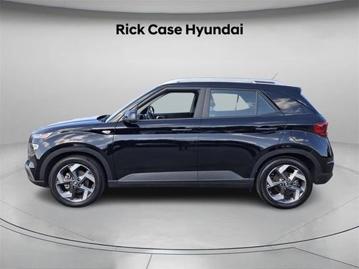 2023 Hyundai VENUE SEL