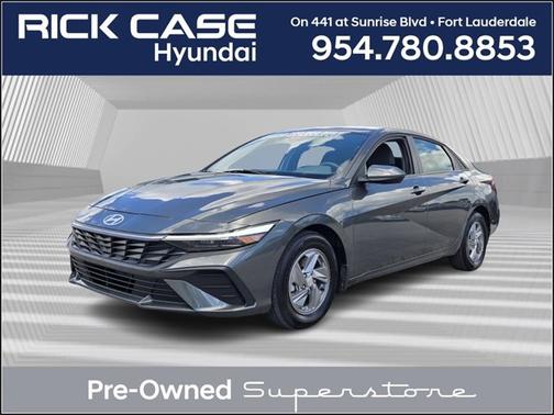 2025 Hyundai ELANTRA SE