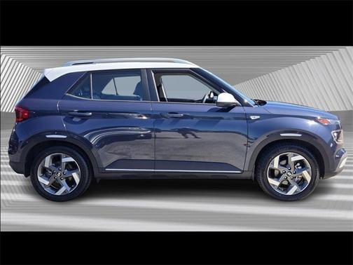 2022 Hyundai VENUE Limited