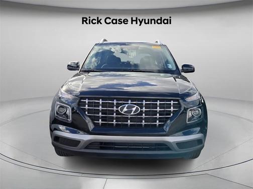2024 Hyundai VENUE SEL