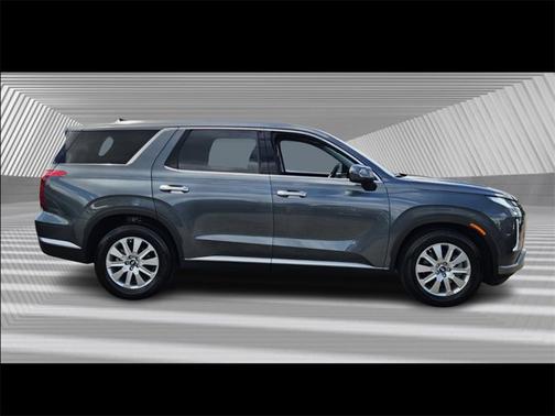 2025 Hyundai PALISADE SE