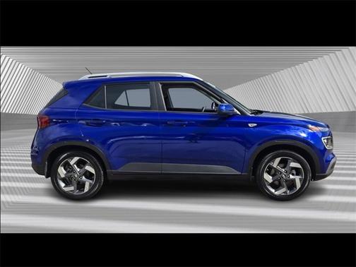 2024 Hyundai VENUE Limited