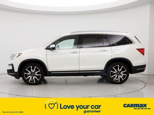 Photo 3 of 29 of 2019 Honda Pilot Touring 8-Passenger