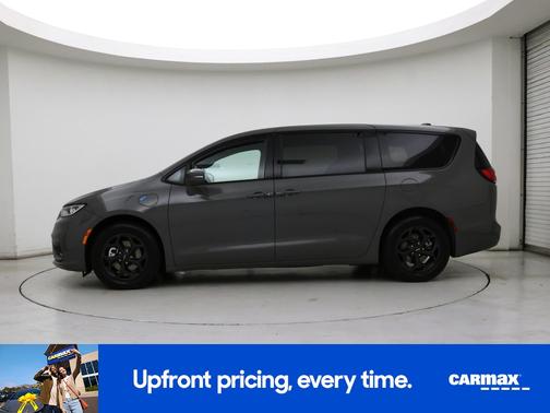 2022 Chrysler Pacifica Hybrid Touring L