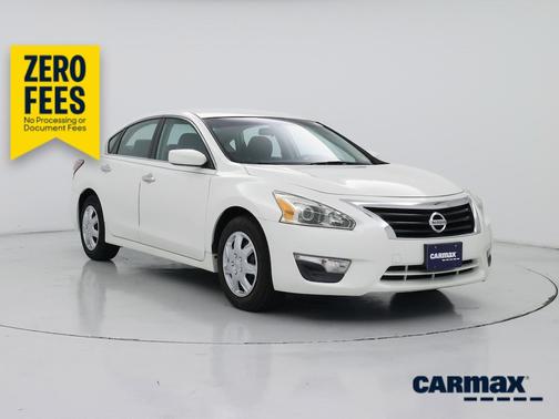 White 2015 Nissan Altima S