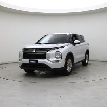 2022 Mitsubishi Outlander ES