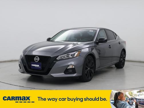 2022 Nissan Altima SR