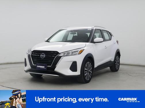 White 2024 Nissan Kicks SV