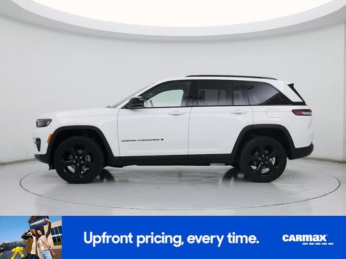 White 2023 Jeep Grand Cherokee Altitude