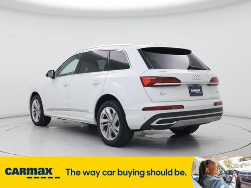 2022 Audi Q7 Premium Plus