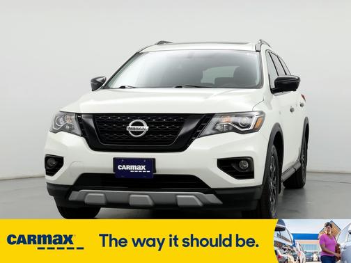 2020 Nissan Pathfinder SL