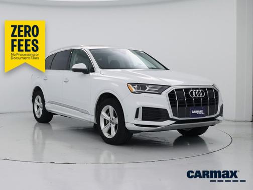 White 2023 Audi Q7 Premium
