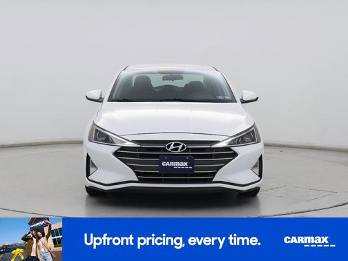 2022 Hyundai ELANTRA SE
