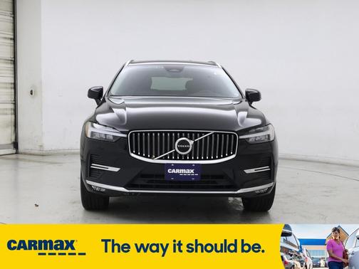 2022 Volvo XC60 B6 Inscription
