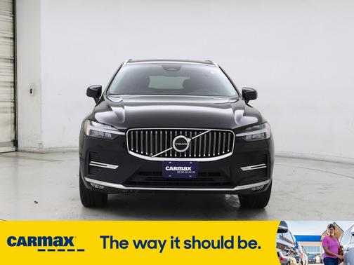 2022 Volvo XC60 B6 Inscription