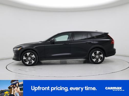 Black 2023 Volvo V60 Cross Country B5 Plus