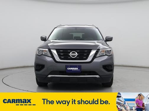 2019 Nissan Pathfinder S