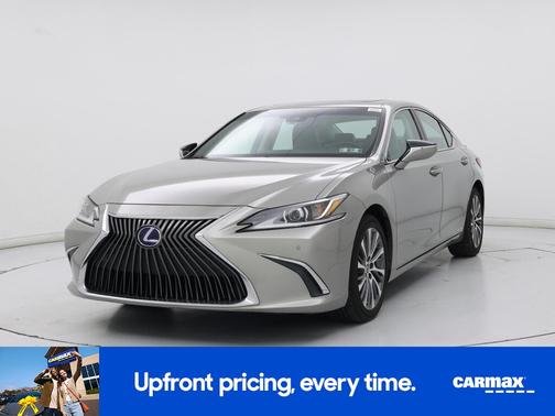 2019 Lexus ES 300h 
