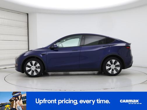 Blue 2023 Tesla Model Y Long Range
