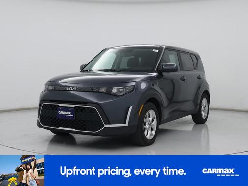 Gray 2025 Kia Soul LX