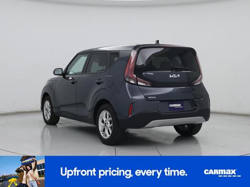 Gray 2025 Kia Soul LX