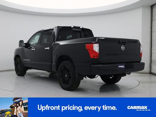 Black 2018 Nissan Titan SV
