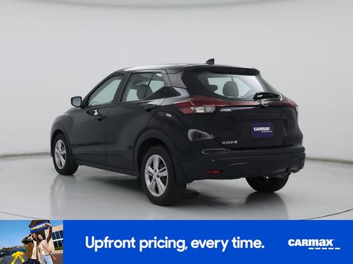 Black 2022 Nissan Kicks S