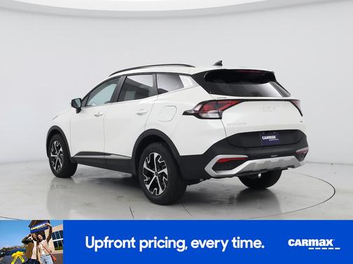 White 2025 Kia Sportage Hybrid EX